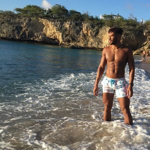 Meet your Posher, Perry